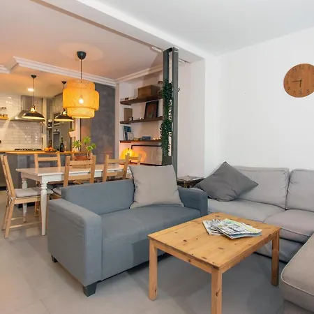 Duplex Penthouse With Terrace By Thegoodtourist 公寓 *